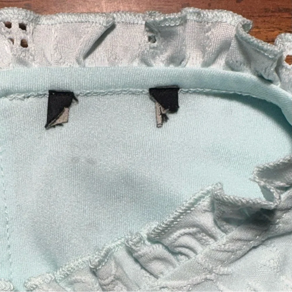 Women’s Sleeveless Stretchy Lace Top - Mint SZ M